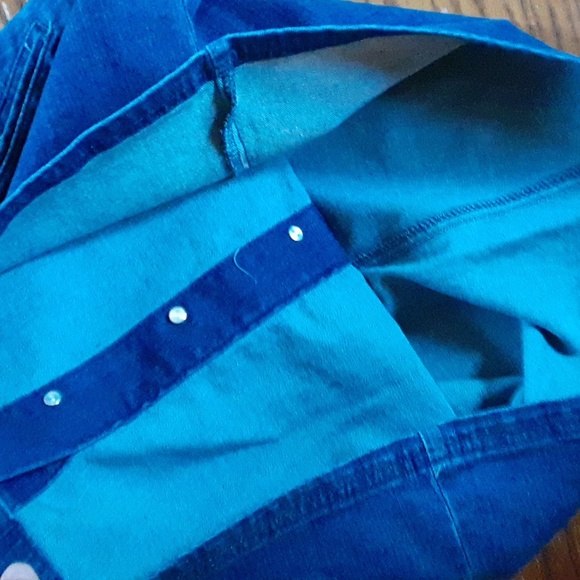 Denim skirt with tie front waist - Picture 5 of 8